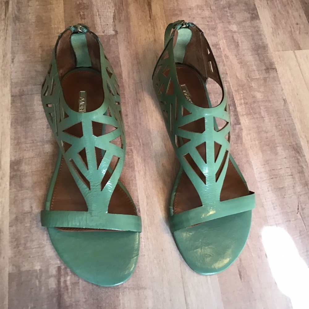 Matiko sandal